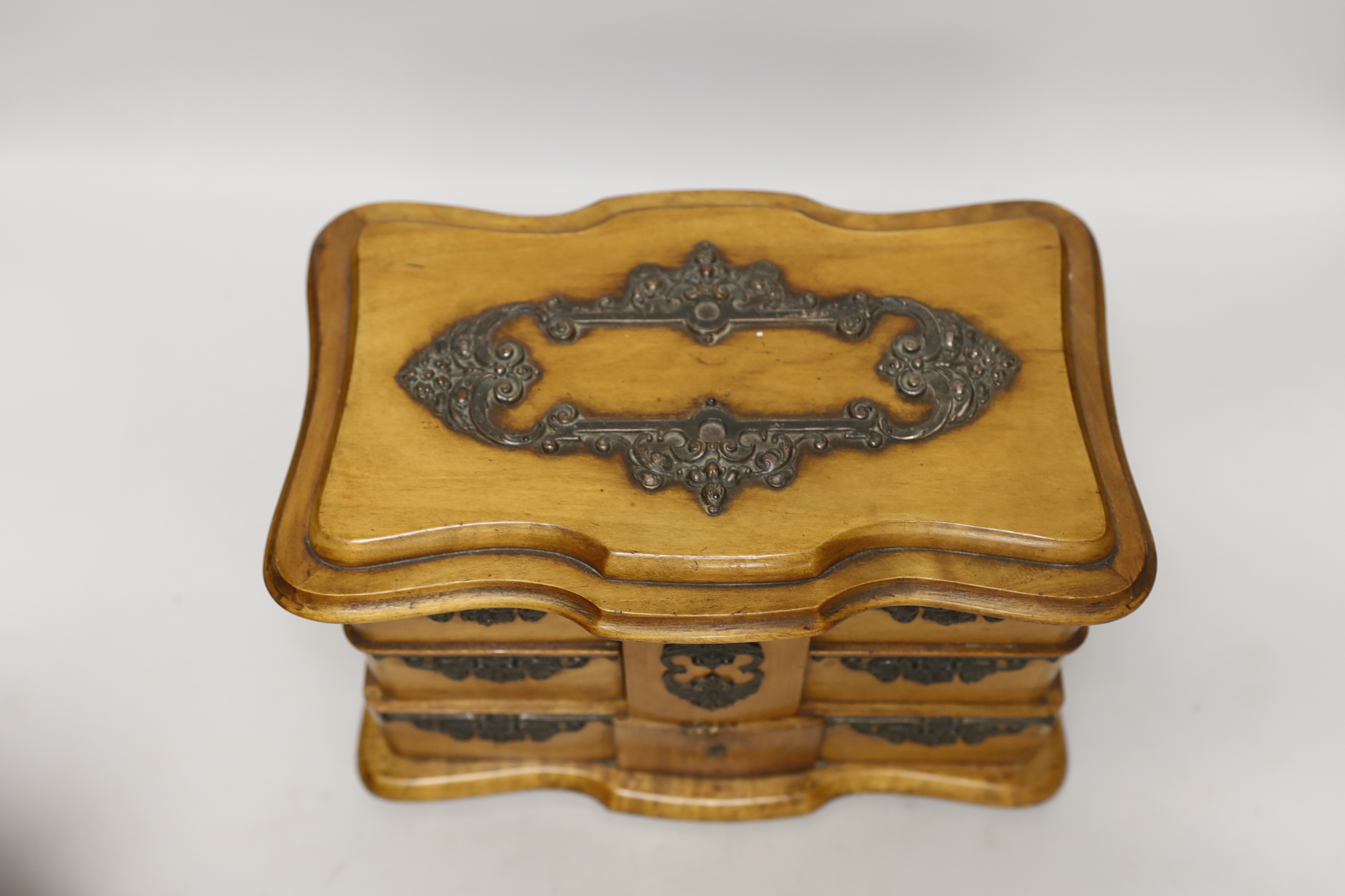 A Victorian miniature burr walnut bow fronted chest and a beech jewellery box, chest 29cm